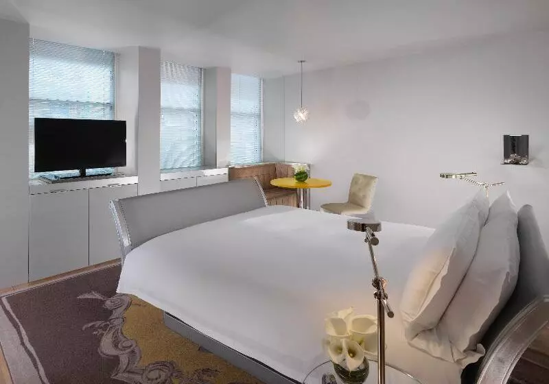 اتاق سوپریور, Sanderson London