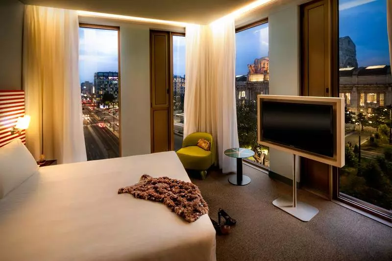 اتاق لوکس, Sanderson London