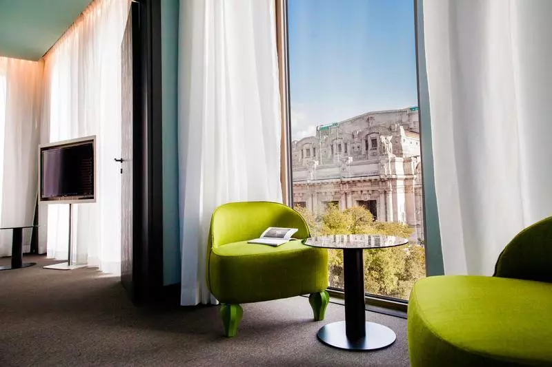اتاق لوکس, Sanderson London