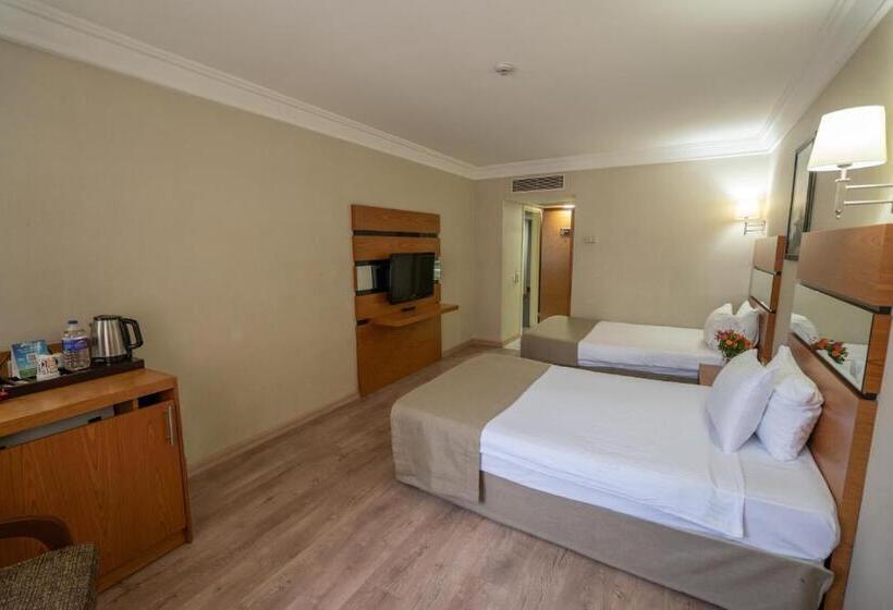 スタンダードルーム, The Green Park  Taksim