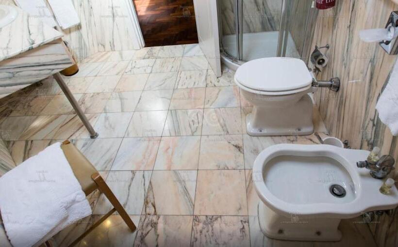 غرفة قياسية, Unahotels One Catania