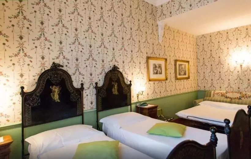 اتاق استاندارد چهار تخته, Unahotels One Catania
