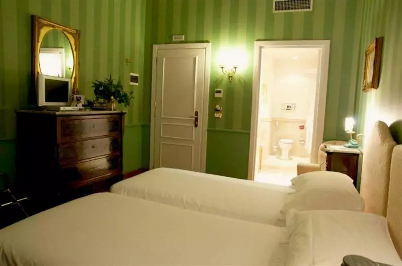 اتاق استاندارد, Unahotels One Catania