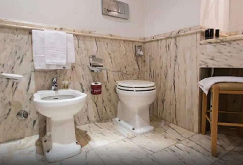 جناح, Unahotels One Catania