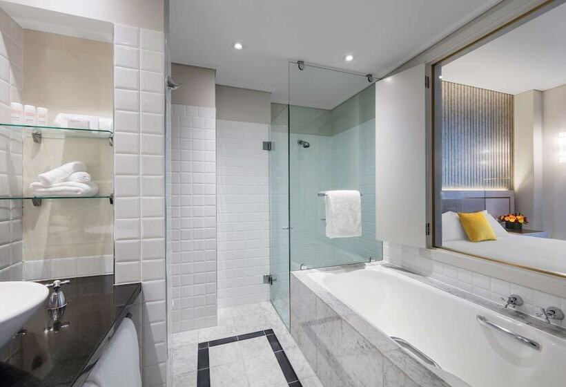 Номер Deluxe с Балконом, Radisson Blu Plaza Hotel Sydney