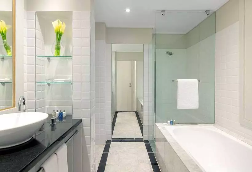 اتاق لوکس با بالکن, Radisson Blu Plaza Hotel Sydney