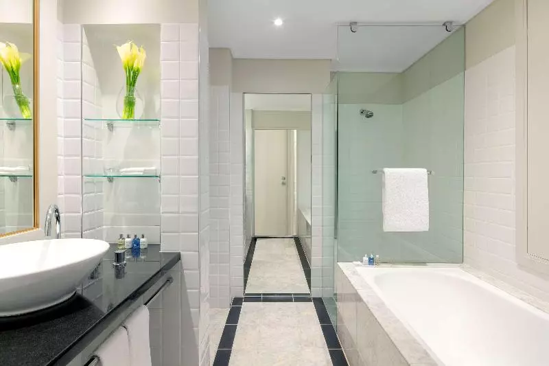 اتاق لوکس با بالکن, Radisson Blu Plaza Hotel Sydney