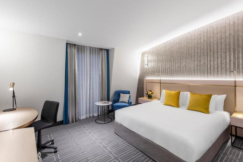 스위트, Radisson Blu Plaza Hotel Sydney