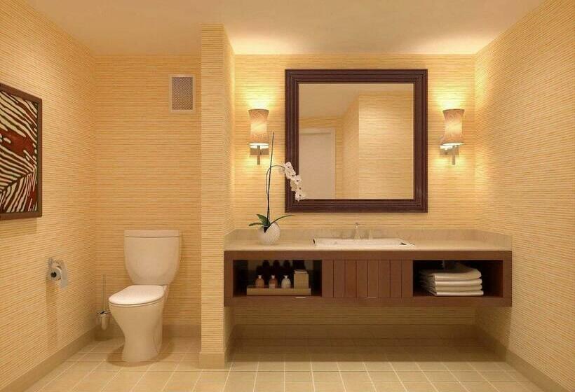 带大床的标准间, Tropicana Las Vegas  A Doubletree By Hilton