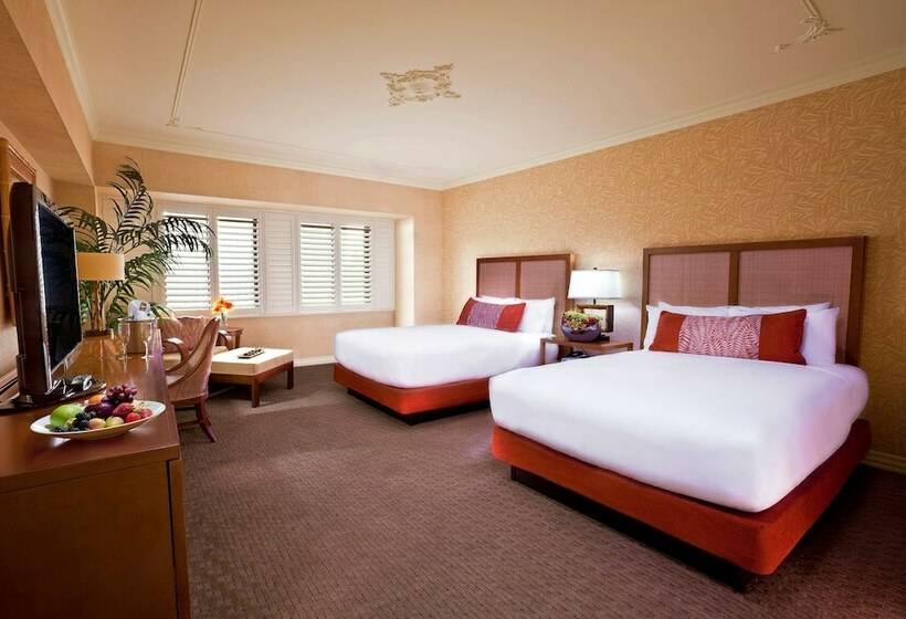 带2个双人床的标准工作室, Tropicana Las Vegas  A Doubletree By Hilton