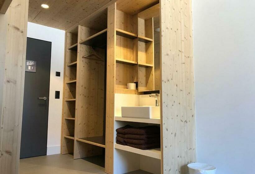 经典四人房间, Catrina Hostel