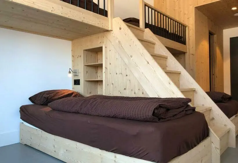Lit en Chambre Commune, Catrina Hostel