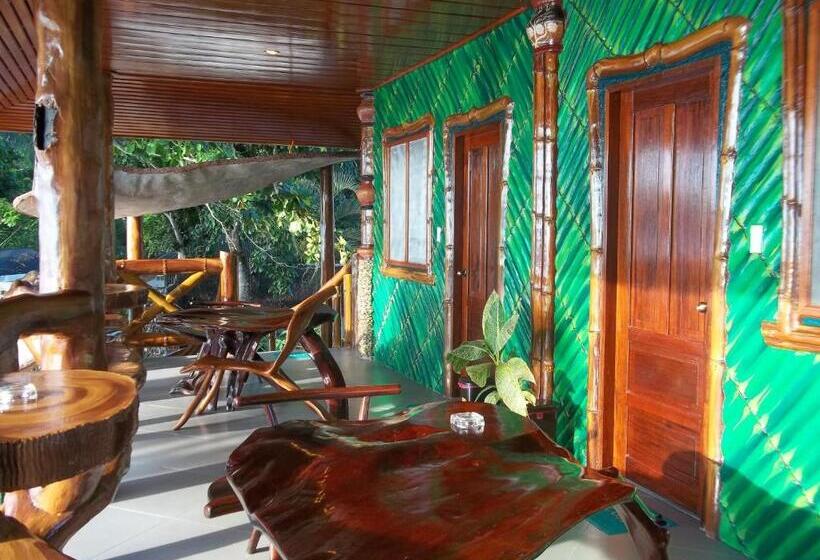 اتاق سوپریور با چشمانداز دریا, Ausan Beach Front Cottages