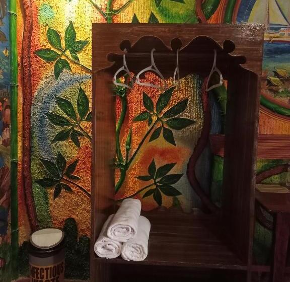 اتاق خانوادگی, Ausan Beach Front Cottages