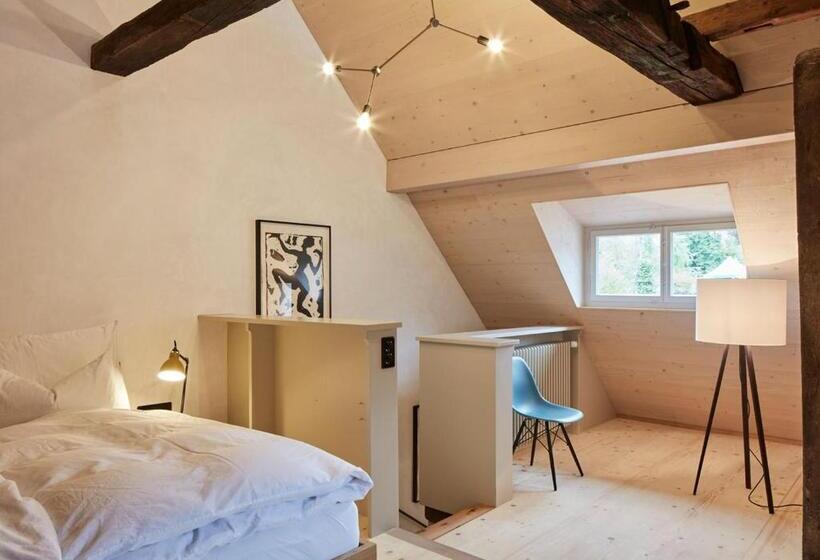 Номер Deluxe, Hirschen Stammheim