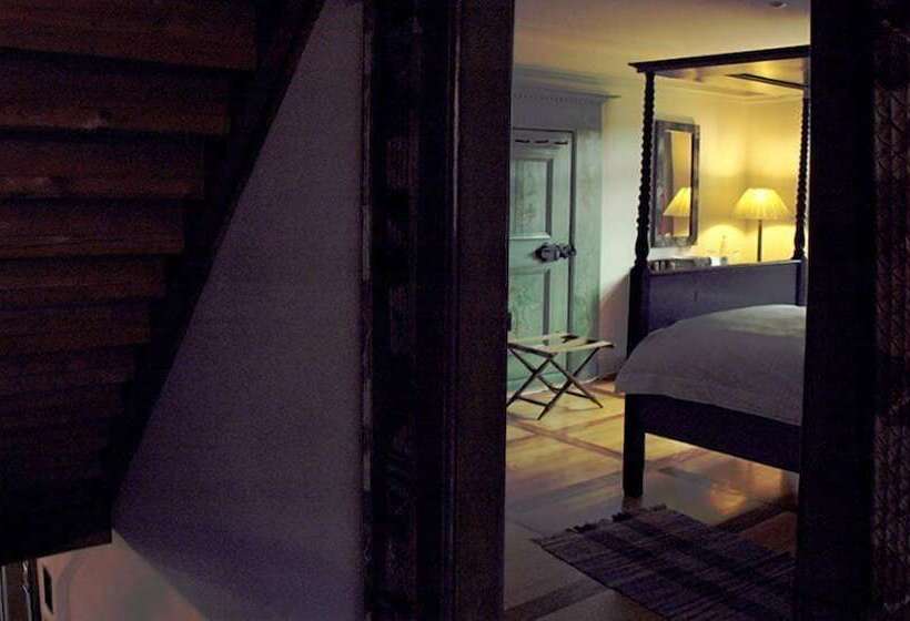 バス共有のスタンダードルーム, Hirschen Stammheim