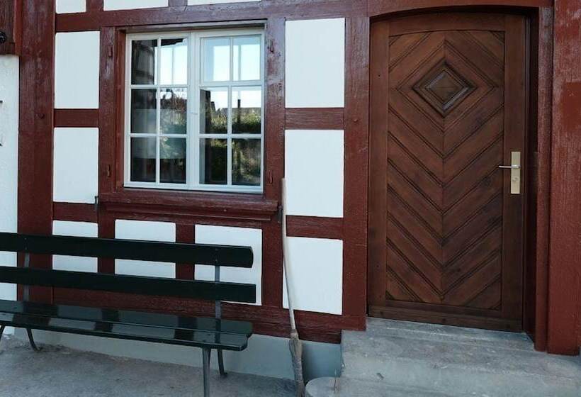 スタンダードルーム, Hirschen Stammheim