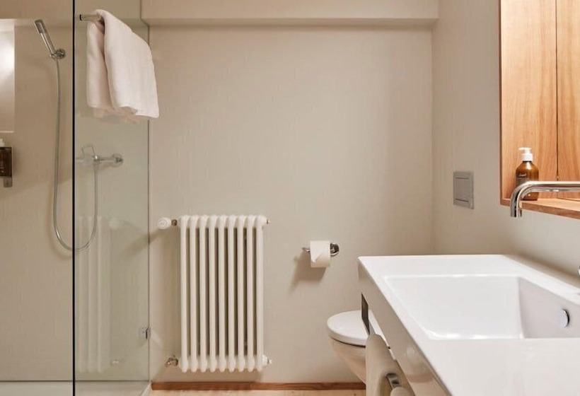 スタンダードルーム, Hirschen Stammheim