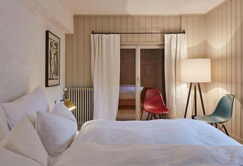 スタンダードルーム, Hirschen Stammheim