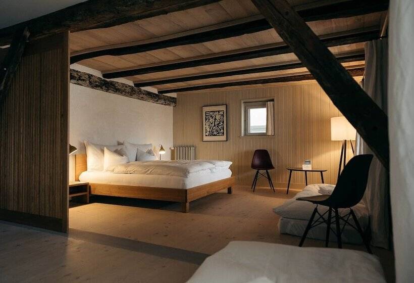 スタンダードルーム, Hirschen Stammheim