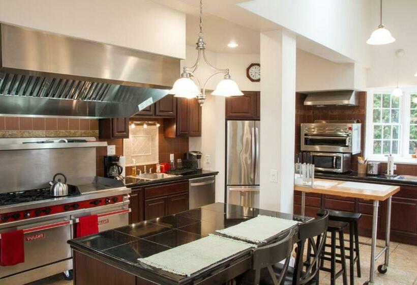 Стандартный Номер Кровать Кинг, Loudoun Valley Manor B&b