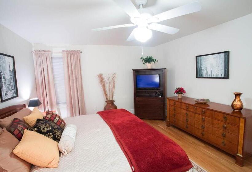 غرفة قياسية سرير كينج, Loudoun Valley Manor B&b