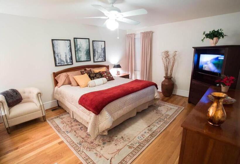 غرفة قياسية سرير كينج, Loudoun Valley Manor B&b