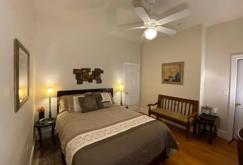 スタンダードルーム, Loudoun Valley Manor B&b