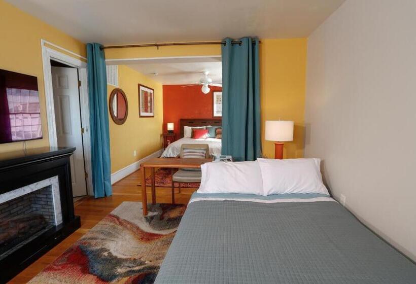 غرفة قياسية سرير كينج, Loudoun Valley Manor B&b