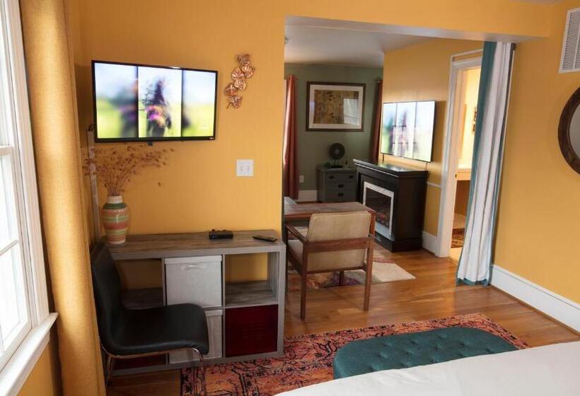 Люкс Deluxe Кровать Кинг, Loudoun Valley Manor B&b