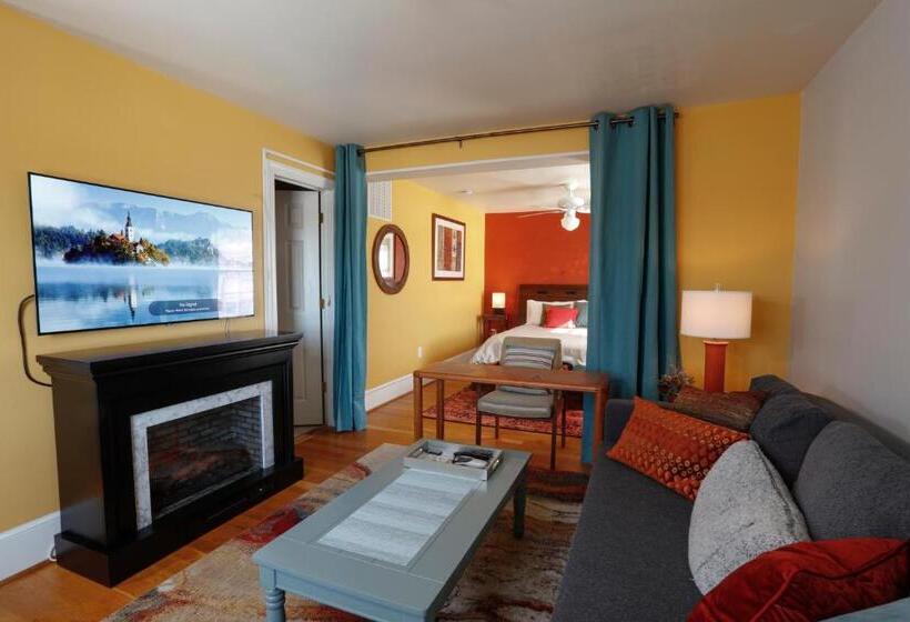 Люкс Deluxe Кровать Кинг, Loudoun Valley Manor B&b