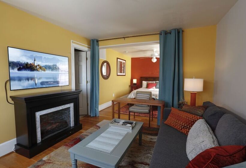 جناح ديلوكس, Loudoun Valley Manor B&b