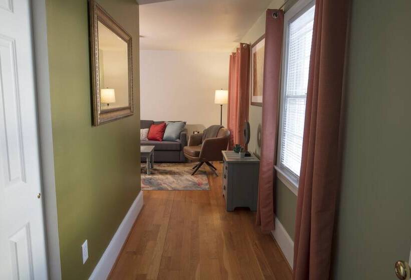 جناح ديلوكس, Loudoun Valley Manor B&b