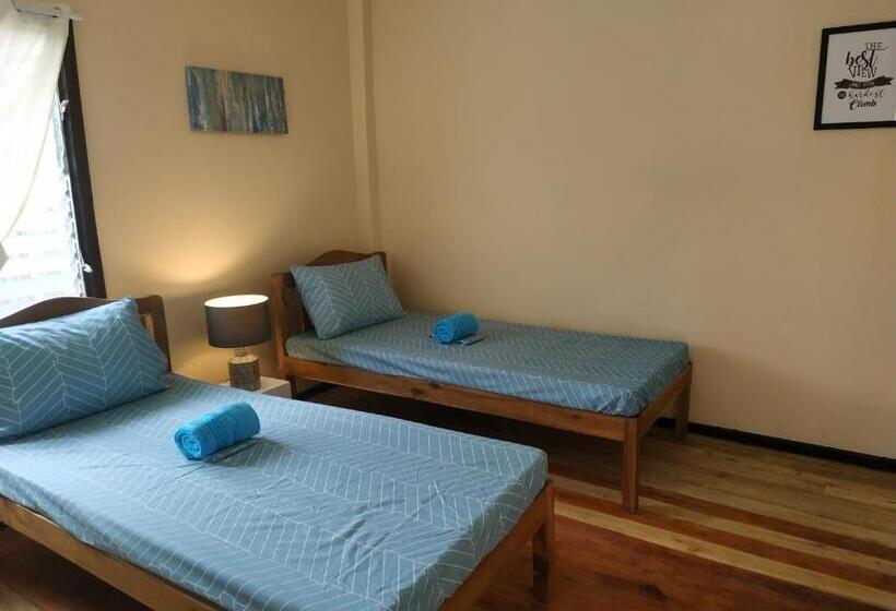 Chambre Deluxe avec Balcon, Nelmann's Nipa Huts