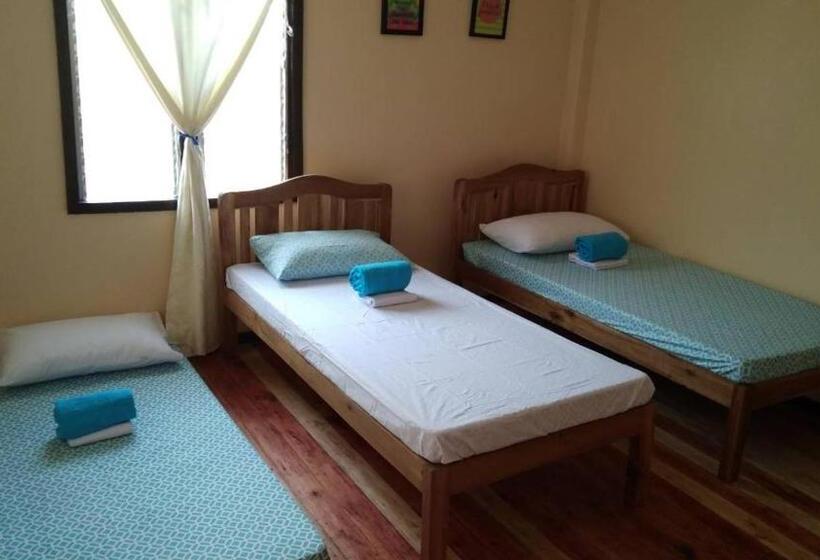 Chambre Deluxe avec Balcon, Nelmann's Nipa Huts