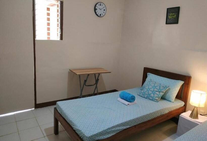 Chambre Deluxe, Nelmann's Nipa Huts