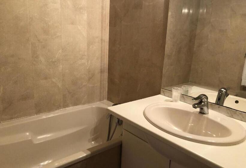 Номер Стандарт, Auberge Du Renard'eau