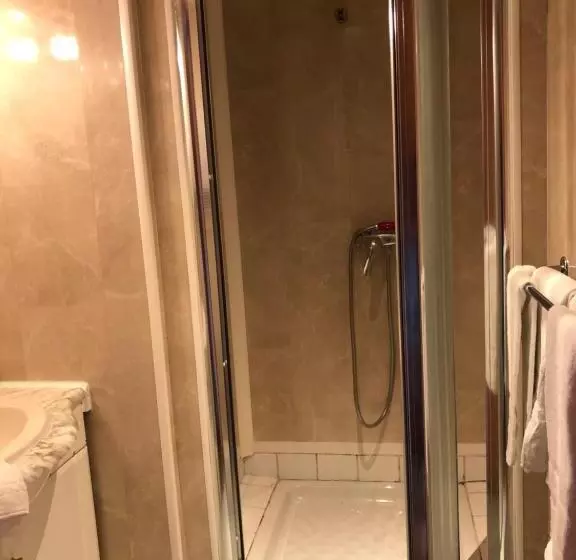 スタンダード4人部屋, Auberge Du Renard'eau