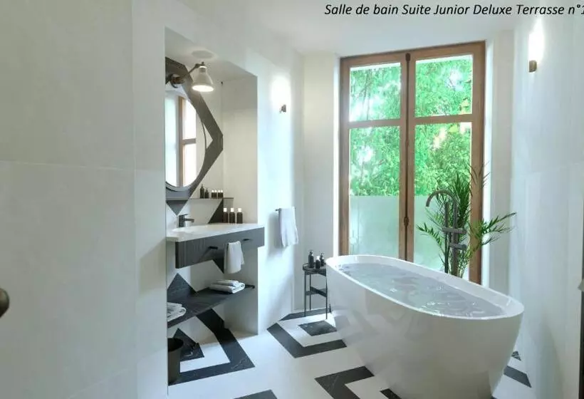 سوئیت جونیور با تراس, Grand Hôtel Du Parc   Teritoria