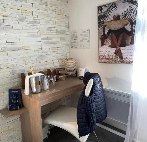 スタンダードルーム, La Glycine Hotel Et Spa