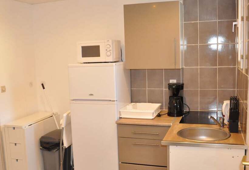 דירת חדר, Hôtel Les Mimosas