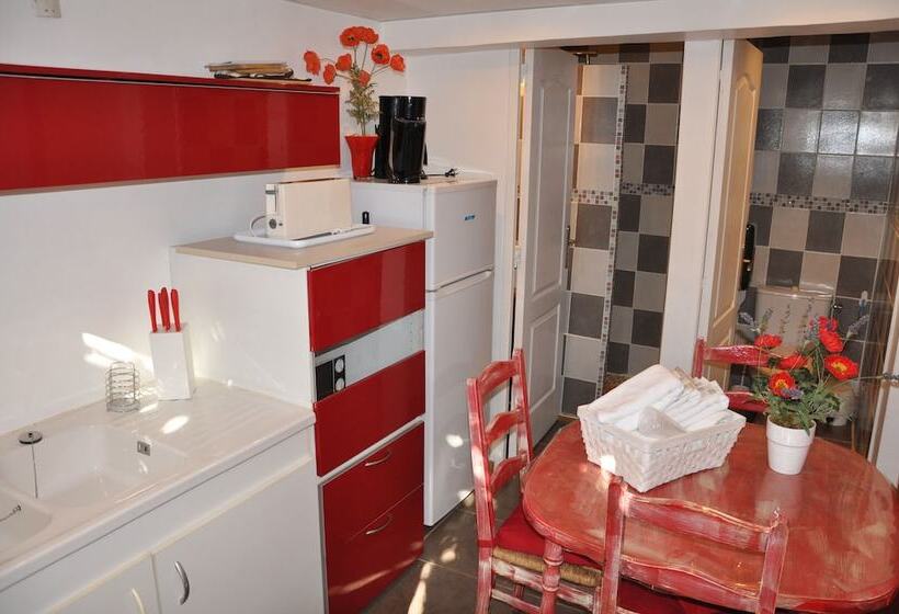 דירת חדר, Hôtel Les Mimosas