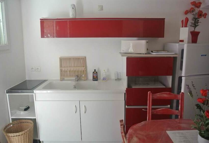 דירת חדר, Hôtel Les Mimosas