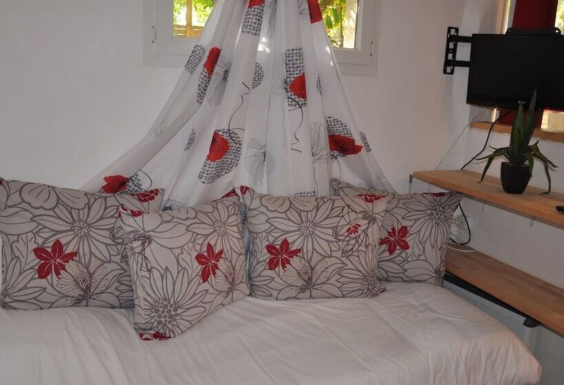 דירת חדר, Hôtel Les Mimosas