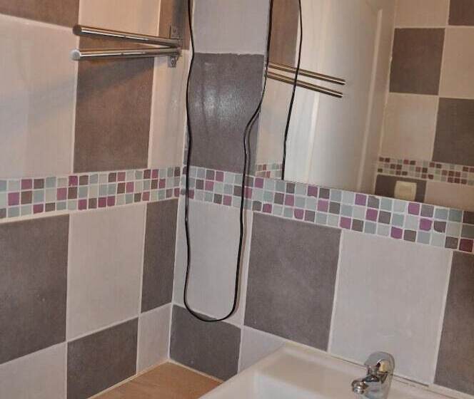 דירת חדר, Hôtel Les Mimosas