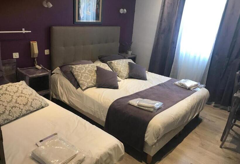 חדר סטנדרט לשלושה, Hôtel Les Mimosas