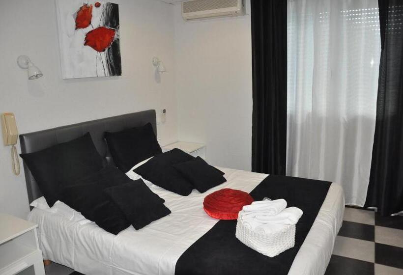 חדר קומפורט, Hôtel Les Mimosas