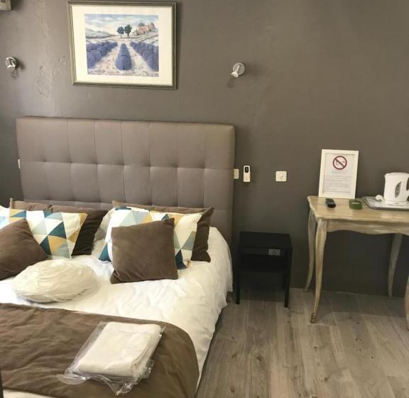 חדר יחיד קלאסי, Hôtel Les Mimosas