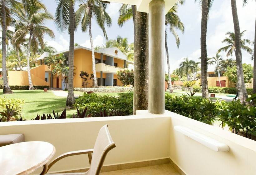 Полулюкс, Iberostar Selection Bavaro Suites