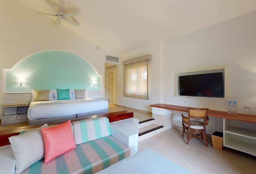 Полулюкс, Iberostar Selection Bavaro Suites